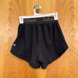 Lululemon shorts size 4
